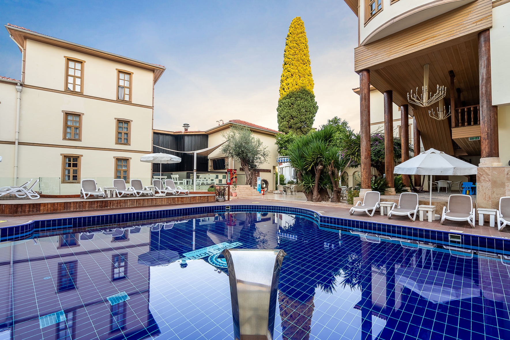 Puding Marina Hotels