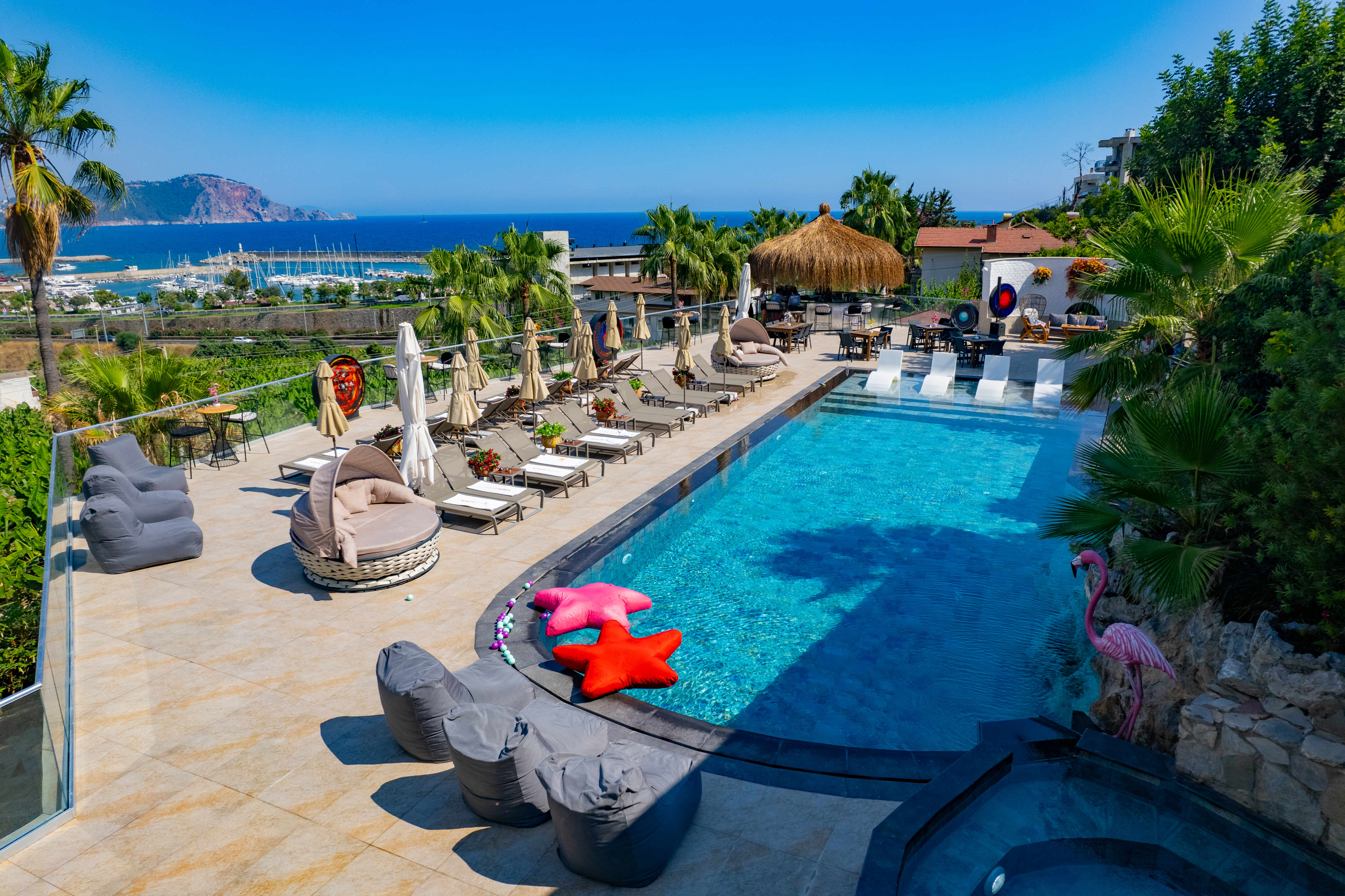 İllusion Beach Club Hotel